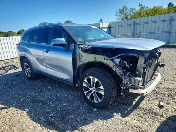 5TDGZRBHXLS033357 — 2020 Toyota Highlander, photo 4 from Copart 07.10.2026, Front end
