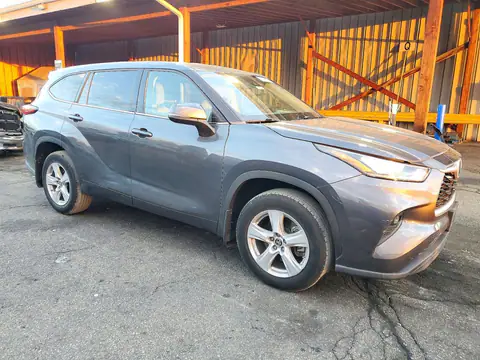 5TDBZRBH1LS515886 — 2020 Toyota Highlander, photo 4 from Copart, Side
