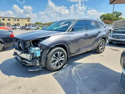 5TDGZRAH3MS518295 — 2021 Toyota Highlander, Град (Hail), фото до ремонта