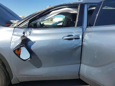 5TDZARAH2MS009959 — 2021 Toyota Highlander, foto 7 de Copart 19.10.2026, Vuelco