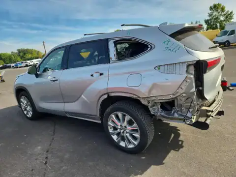 5TDDZRBH5MS157475 — 2021 Toyota Highlander, zdjęcie 2 z Copart, Bok