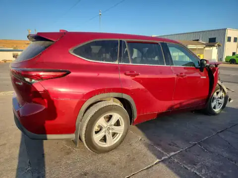 5TDZARAH3MS008545 — 2021 Toyota Highlander, zdjęcie 3 z Copart, Przód