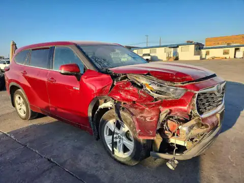 5TDZARAH3MS008545 — 2021 Toyota Highlander, zdjęcie 4 z Copart, Przód