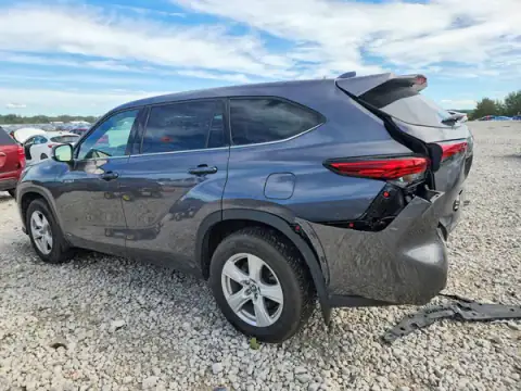 5TDBBRCH1MS529386 — 2021 Toyota Highlander, photo 2 from Copart 22.10.2026, Rear end