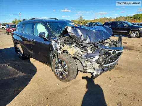 5TDGZRBH4MS528493 — 2021 Toyota Highlander, photo 4 from Copart, Front end