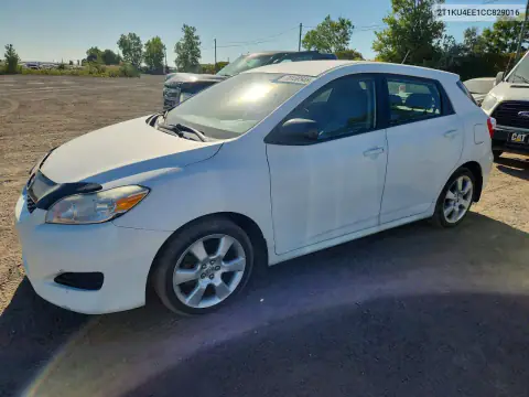 2T1KU4EE1CC829016 — 2012 Toyota Matrix, Боковая часть, фото до ремонта