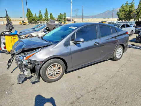 JTDKAMFU4M3135817 — 2021 Toyota Prius, Передняя часть (Front End), фото до ремонта