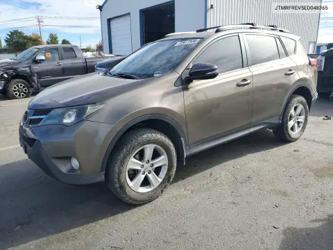 JTMRFREV5ED048365 Toyota RAV4 2014 — uszkodzenie Tył, zdjęcie przed naprawą