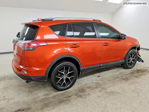 2T3JFREV0GW441404 — 2016 Toyota RAV4, zdjęcie 3 z Copart 22.10.2026, Przód