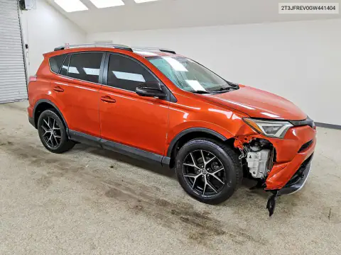 2T3JFREV0GW441404 — 2016 Toyota RAV4, zdjęcie 4 z Copart 22.10.2026, Przód