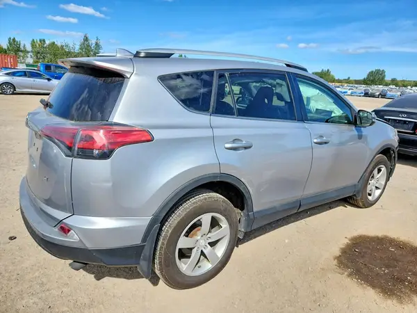 2T3ZFREV3GW304363 — 2016 Toyota RAV4, фото 3 с аукциона Copart 06.10.2026, Передняя часть