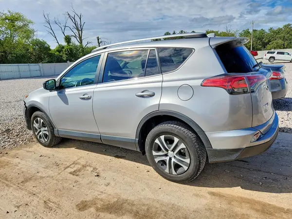 2T3ZFREV0GW285447 — 2016 Toyota RAV4, photo 2 from Copart 28.09.2026, Front end
