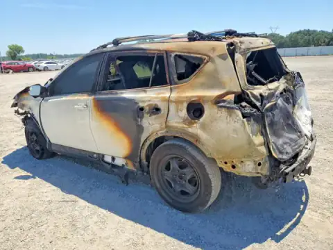 JTMZFREV5HJ715201 — 2017 Toyota RAV4, foto 2 de Copart, Incendio