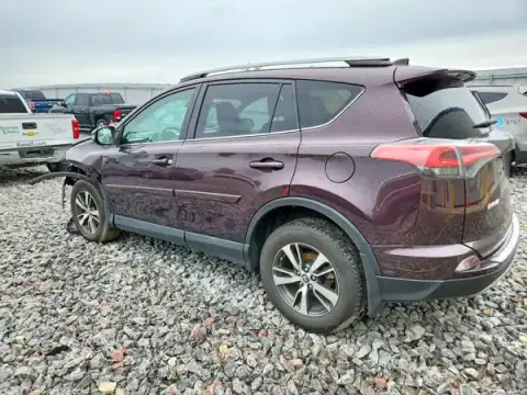 2T3RFREV5HW644910 — 2017 Toyota RAV4, photo 2 from Copart 28.09.2026, Front end