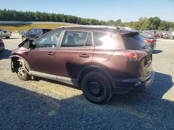 2T3ZFREV2HW365088 — 2017 Toyota RAV4, фото 2 с аукциона Copart 15.10.2026, Передняя часть