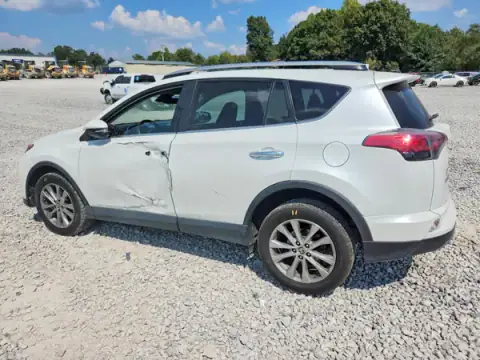 2T3DFREV5HW686665 — 2017 Toyota RAV4, photo 2 from Copart 06.10.2026, Side