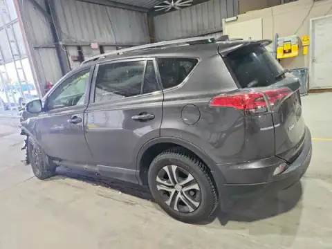JTMBFREV7HJ150225 — 2017 Toyota RAV4, фото 2 с аукциона Copart 21.10.2026, ПЕРЕДНЯЯ ЧАСТЬ