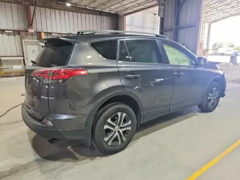 JTMBFREV7HJ150225 — 2017 Toyota RAV4, фото 3 с аукциона Copart 21.10.2026, ПЕРЕДНЯЯ ЧАСТЬ