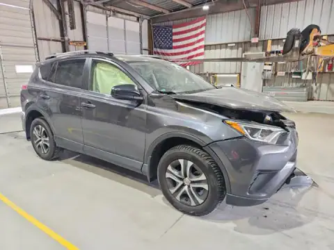 JTMBFREV7HJ150225 — 2017 Toyota RAV4, фото 4 с аукциона Copart 21.10.2026, ПЕРЕДНЯЯ ЧАСТЬ