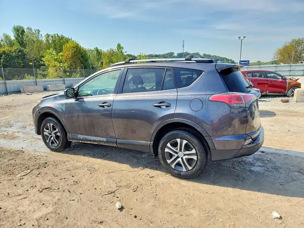 JTMZFREV6HJ105923 — 2017 Toyota RAV4, zdjęcie 2 z Copart 08.10.2026, Przód