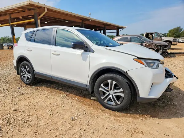 JTMZFREV4HJ720342 — 2017 Toyota RAV4, zdjęcie 4 z Copart, Przód