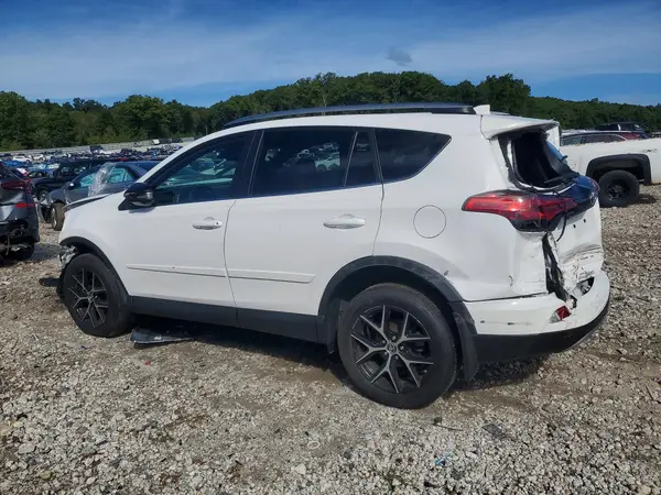 2T3JFREV4HW672629 — 2017 Toyota RAV4, zdjęcie 2 z Copart 30.09.2026, Przód