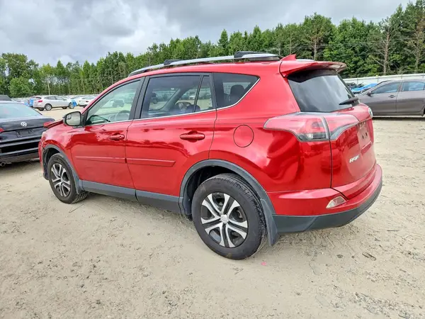 JTMBFREV4HJ137528 — 2017 Toyota RAV4, photo 2 from Copart 06.10.2026, Front end