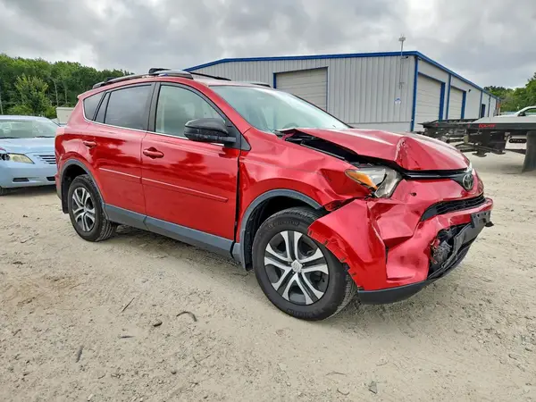 JTMBFREV4HJ137528 — 2017 Toyota RAV4, photo 4 from Copart 06.10.2026, Front end