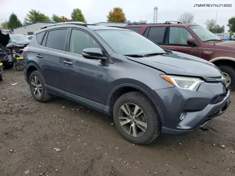 JTMWFREV7HJ718202 — 2017 Toyota RAV4, фото 4 з Copart, Передня частина