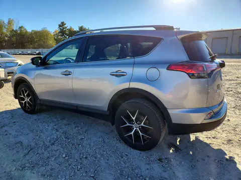 2T3JFREV1HW670689 — 2017 Toyota RAV4, фото 2 з Copart, Підтоплення