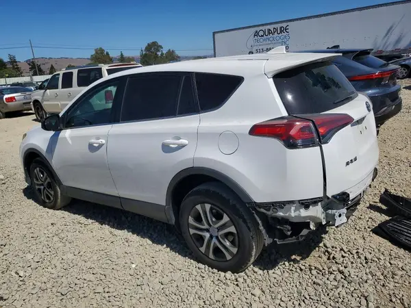 2T3ZFREV0JW459931 — 2018 Toyota RAV4, photo 2 from Copart 29.09.2026, Rear end