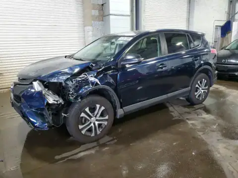 JTMZFREV3JJ744184 — 2018 Toyota RAV4, Przód (Front End), zdjęć przed naprawą