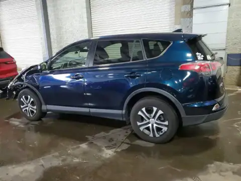 JTMZFREV3JJ744184 — 2018 Toyota RAV4, zdjęcie 2 z Copart 20.10.2026, Przód