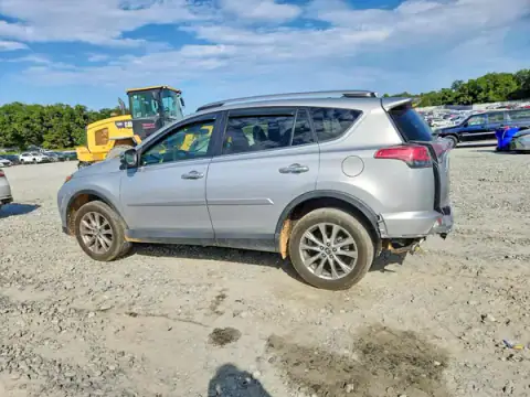 2T3YFREV7JW450087 — 2018 Toyota RAV4, фото 2 з Copart 08.10.2026, Задня частина