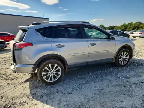 2T3YFREV7JW450087 — 2018 Toyota RAV4, фото 3 з Copart 08.10.2026, Задня частина