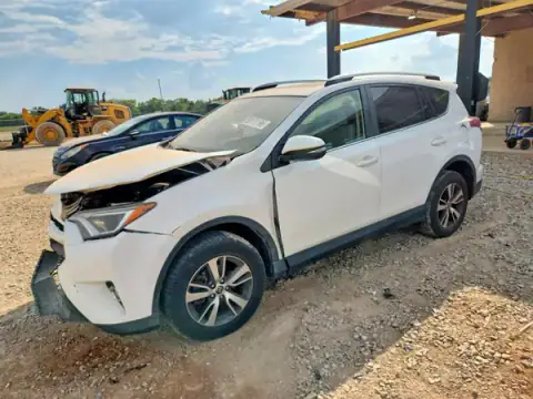 JTMWFREV8JD120463 — 2018 Toyota RAV4, წინა ნაწილი (Front End), ფოტოები შეკეთებამდე