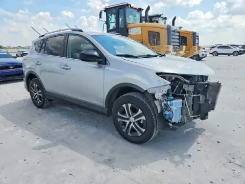 2T3ZFREV2JW517988 — 2018 Toyota RAV4, ფოტო 4, Copart 20.10.2026, წინა ნაწილი