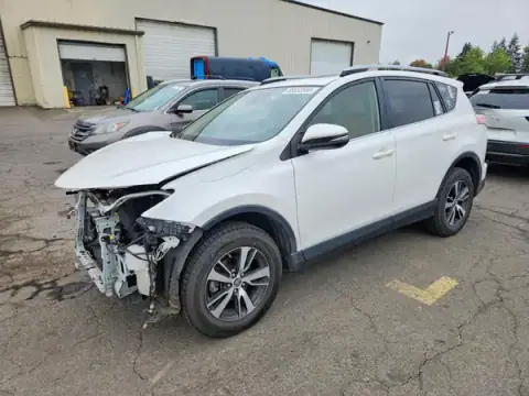 JTMRFREV3JD258277 — 2018 Toyota RAV4, Передня частина (Front End), фото до ремонту