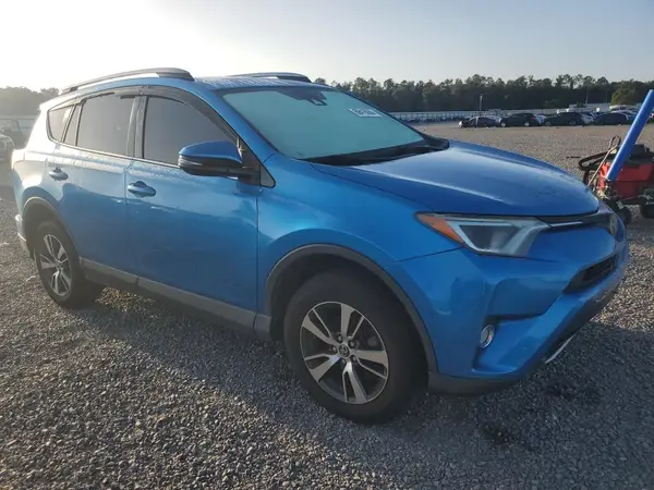 JTMWFREV9JD113988 — 2018 Toyota RAV4, фото 4 с аукциона Copart, Боковая часть
