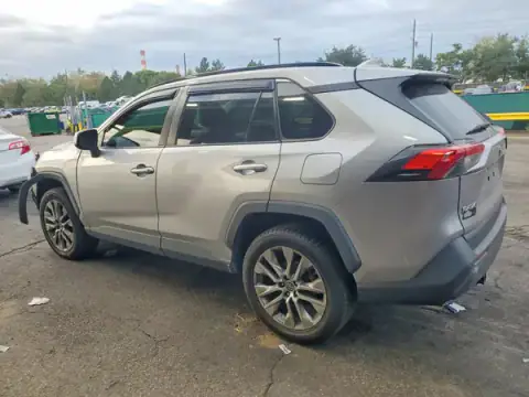 2T3A1RFV7KC037250 — 2019 Toyota RAV4, photo 2 from Copart 04.10.2026, Front end