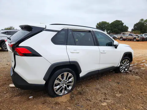 2T3C1RFV4KC028708 — 2019 Toyota RAV4, фото 3 с аукциона Copart, ЗАДНЯЯ ЧАСТЬ