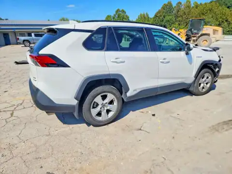 2T3RWRFV8LW080967 — 2020 Toyota RAV4, фото 3 з Copart 22.10.2026, Передня частина