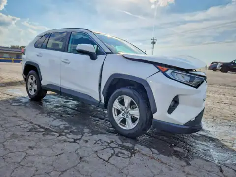 2T3P1RFV3LC106687 — 2020 Toyota RAV4, фото 4 з Copart, Передня частина