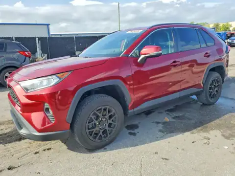 2T3W1RFV0MW136614 — 2021 Toyota RAV4, Tył (Rear End), zdjęć przed naprawą