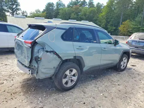 2T3P1RFV6MW176832 — 2021 Toyota RAV4, photo 3 from Copart, Rear end
