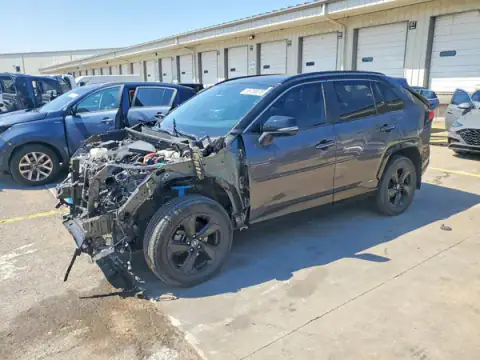 4T3E6RFV0MU063404 — 2021 Toyota RAV4, Parte delantera (Front End), fotos antes de reparar