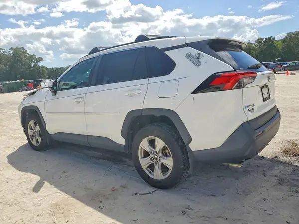 2T3W1RFV4MC115217 — 2021 Toyota RAV4, photo 2 from Copart 29.09.2026, Front end