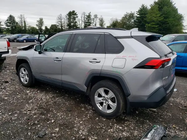 2T3P1RFV7MC169048 — 2021 Toyota RAV4, zdjęcie 2 z Copart, Przód