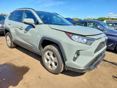 2T3P1RFV9MW238465 — 2021 Toyota RAV4, zdjęcie 4 z Copart, Zalanie