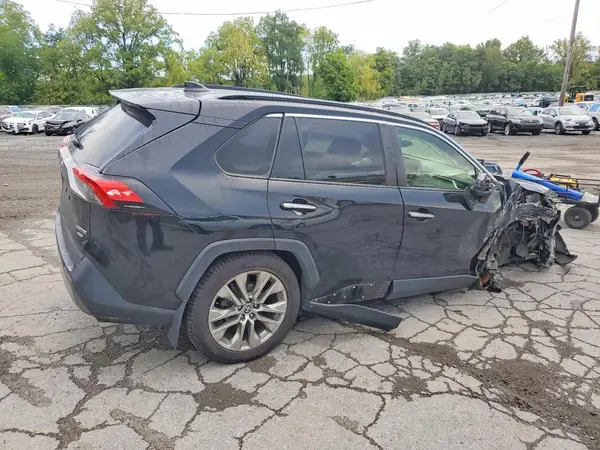 JTMN1RFV1MD070342 — 2021 Toyota RAV4, фото 3 с аукциона Copart, Передняя часть